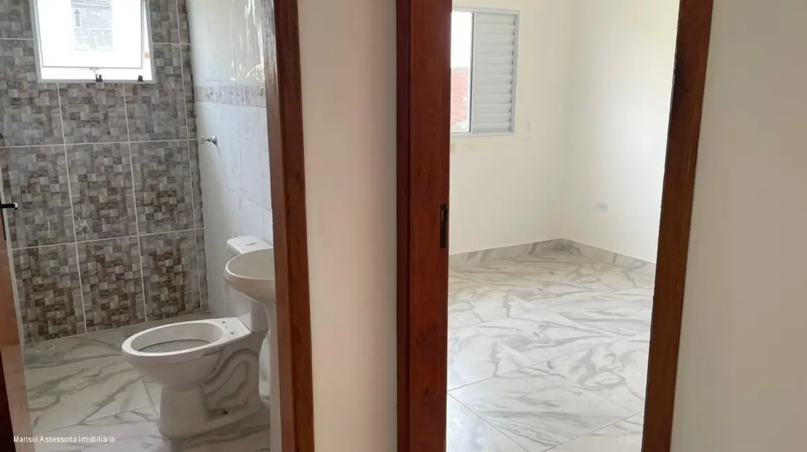 Foto 4 de Casa com 2 quartos à venda, 65m2 em Itanhaem - SP