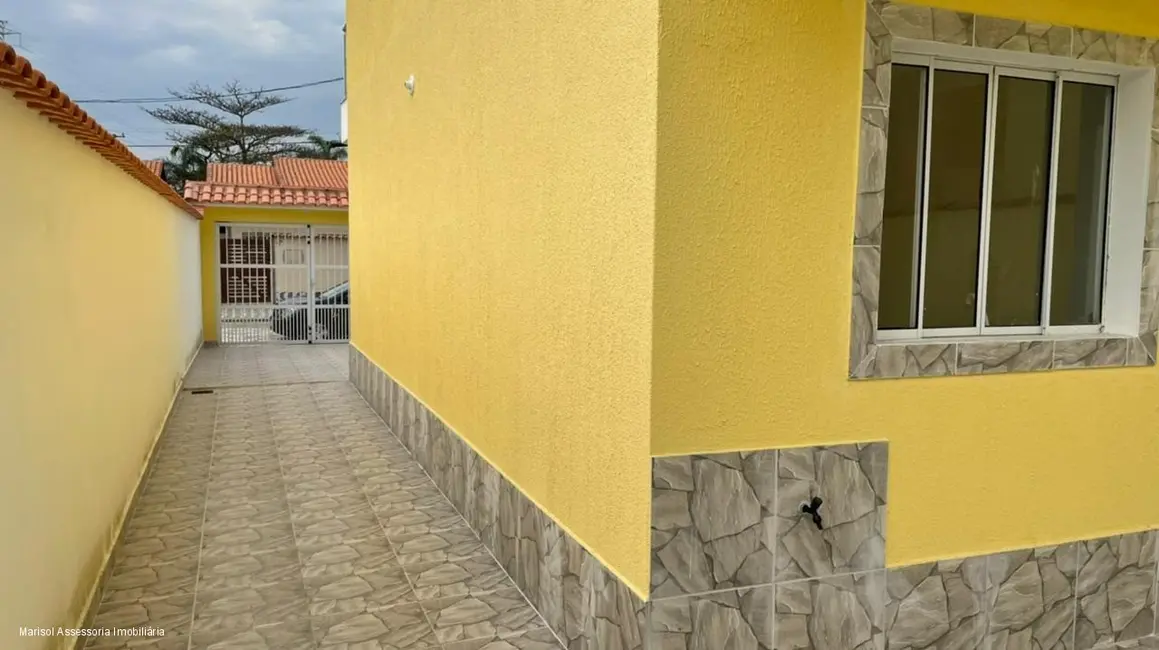 Foto 8 de Casa com 2 quartos à venda, 65m2 em Itanhaem - SP