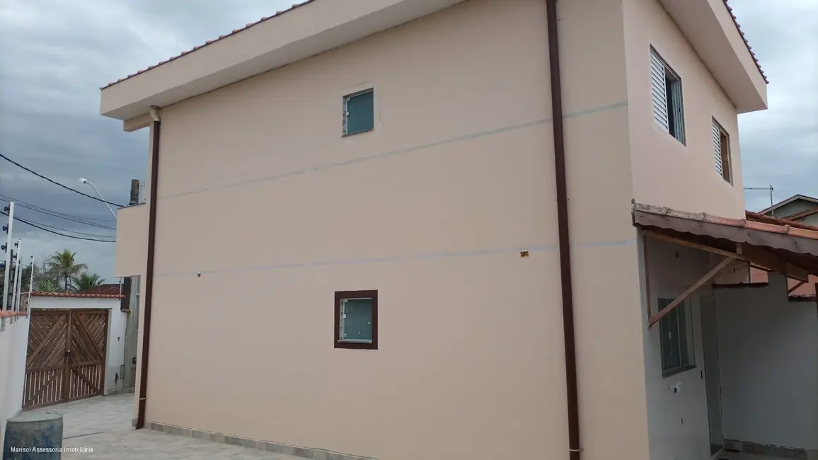 Foto 2 de Casa com 2 quartos à venda, 69m2 em Itanhaem - SP