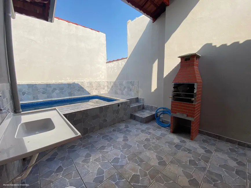 Foto 6 de Casa com 2 quartos à venda, 65m2 em Mongagua - SP