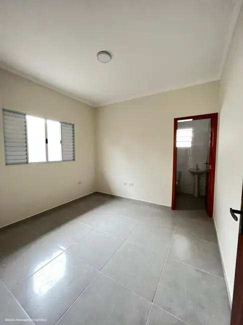 Foto 5 de Casa com 2 quartos à venda, 84m2 em Mongagua - SP