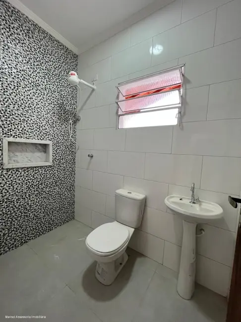 Foto 3 de Casa com 2 quartos à venda, 84m2 em Mongagua - SP