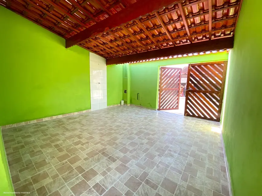 Foto 3 de Casa com 2 quartos à venda, 70m2 em Mongagua - SP