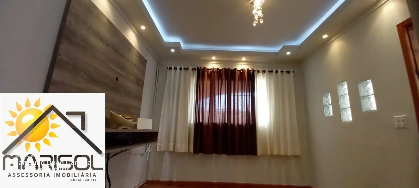 Foto 2 de Casa com 3 quartos à venda, 145m2 em Mongagua - SP