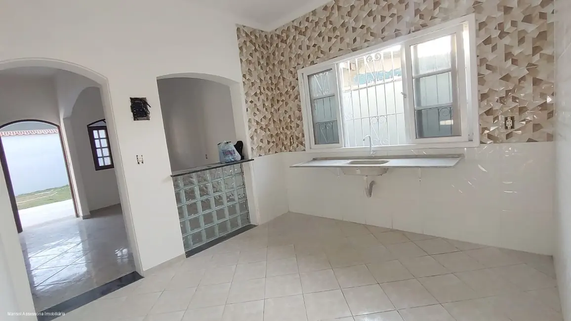 Foto 2 de Casa com 2 quartos à venda, 65m2 em Mongagua - SP