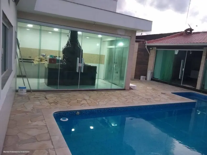 Foto 6 de Casa com 3 quartos à venda, 194m2 em Itanhaem - SP