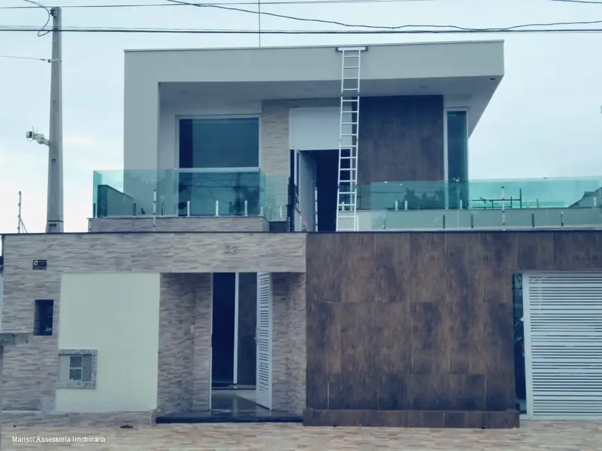 Foto 1 de Casa com 3 quartos à venda, 194m2 em Itanhaem - SP