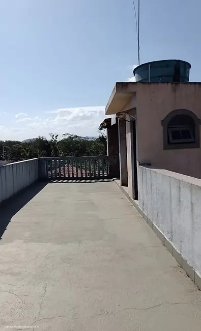 Foto 2 de Casa com 2 quartos à venda, 80m2 em Mongagua - SP