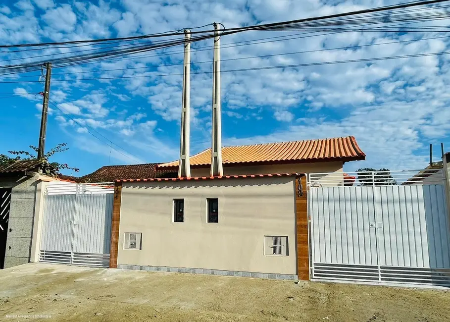 Foto 1 de Casa com 2 quartos à venda em Mongagua - SP