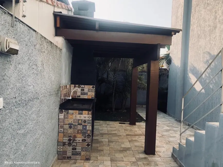 Foto 2 de Casa com 2 quartos à venda, 28m2 em Mongagua - SP