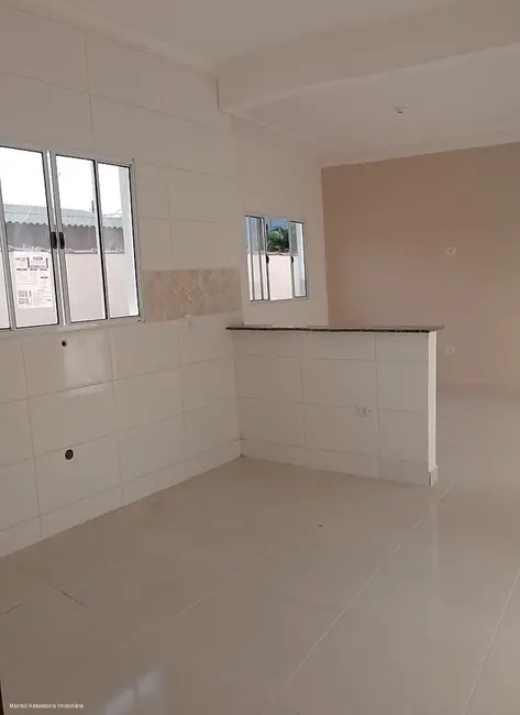 Foto 4 de Casa com 2 quartos à venda em Mongagua - SP