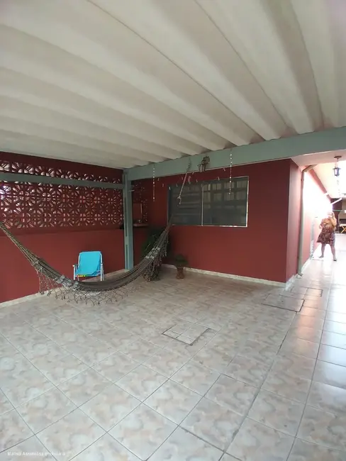 Foto 3 de Casa com 2 quartos à venda em Mongagua - SP