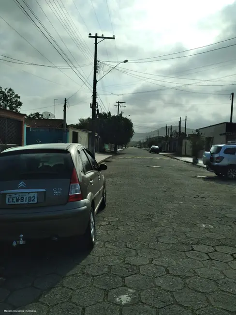 Foto 2 de Casa com 2 quartos à venda em Mongagua - SP