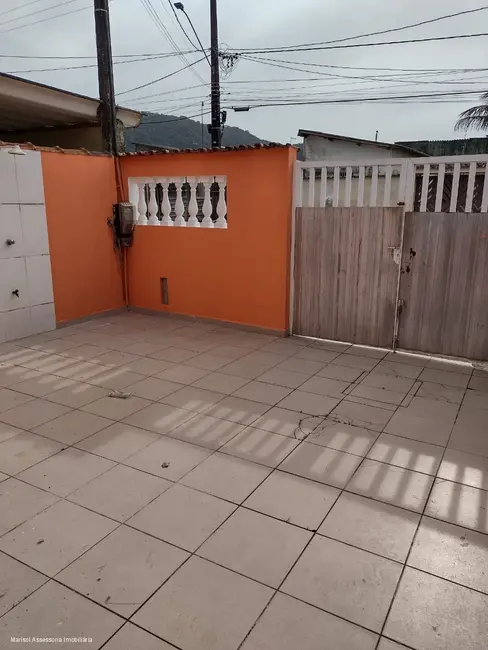 Foto 6 de Casa com 2 quartos à venda, 65m2 em Mongagua - SP