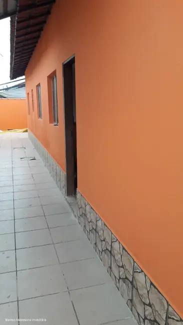 Foto 3 de Casa com 2 quartos à venda, 65m2 em Mongagua - SP