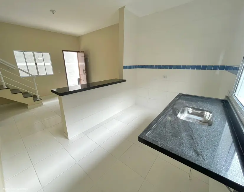 Foto 2 de Casa com 2 quartos à venda em Mongagua - SP