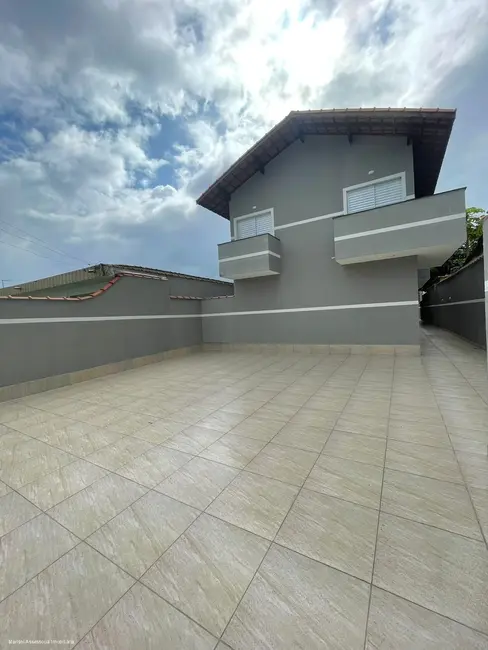 Foto 1 de Casa com 2 quartos à venda em Mongagua - SP