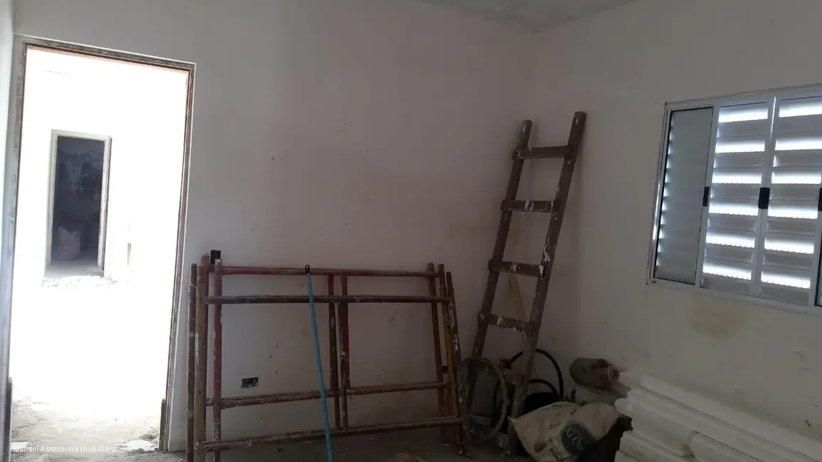 Foto 3 de Casa com 2 quartos à venda, 60m2 em Mongagua - SP