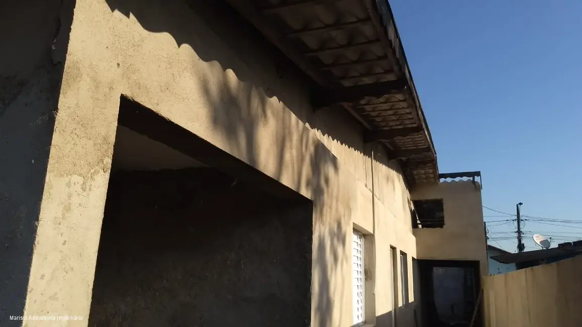 Foto 9 de Casa com 2 quartos à venda, 60m2 em Mongagua - SP