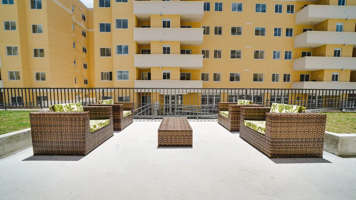 Apartamento com 2 quartos à venda, 50m2 em Curitiba - PR - imagem 2 Foto 2 de Apartamento com 2 quartos à venda, 50m2 em Curitiba - PR