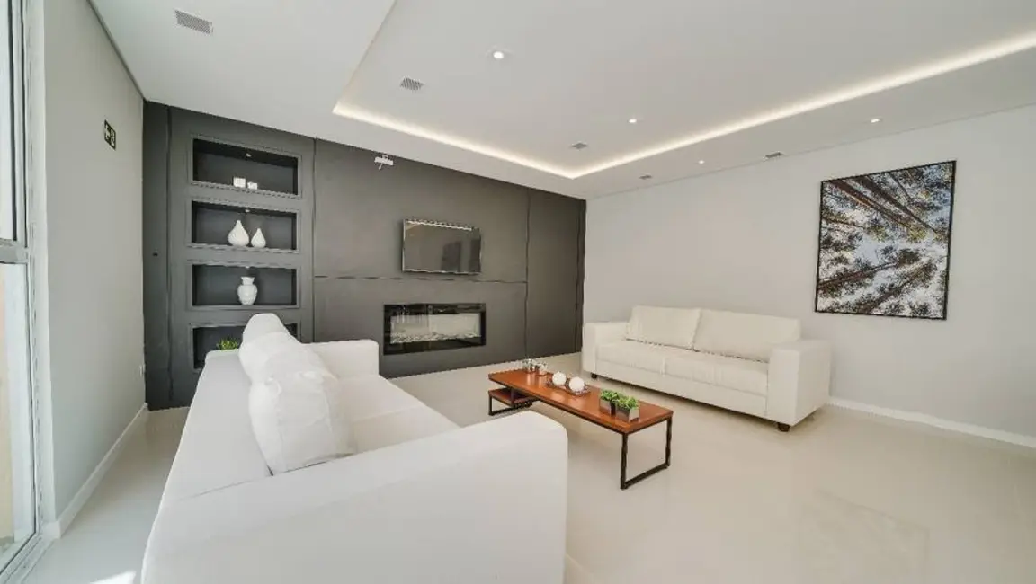 Apartamento à venda em Capão Raso, Curitiba - PR - imagem 8 Foto 8 de Apartamento à venda em Capão Raso, Curitiba - PR