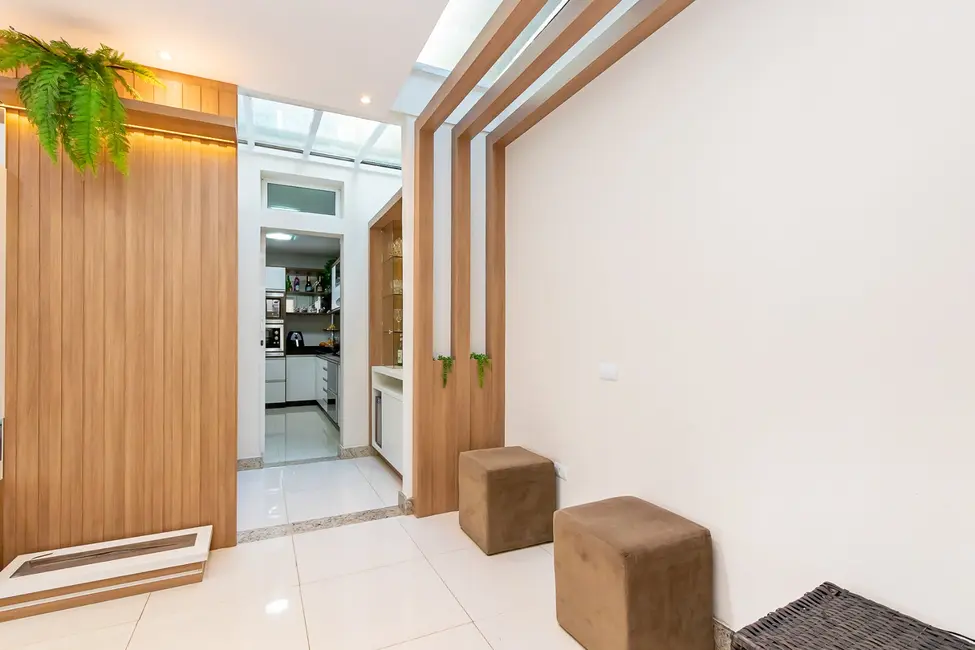 Foto 9 de Casa com 3 quartos à venda, 189m2 em Água Verde, Curitiba - PR
