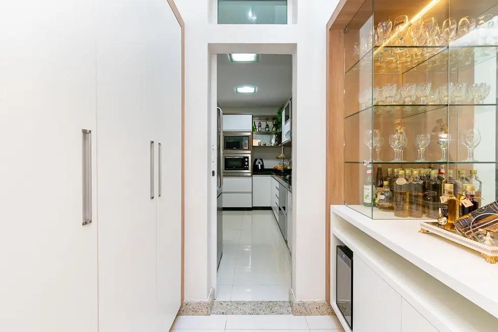 Foto 7 de Casa com 3 quartos à venda, 189m2 em Água Verde, Curitiba - PR