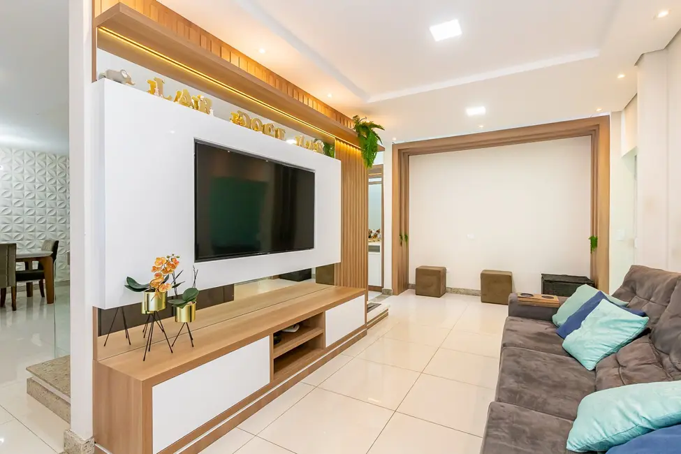 Foto 5 de Casa com 3 quartos à venda, 189m2 em Água Verde, Curitiba - PR