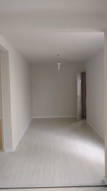 Foto 2 de Apartamento com 2 quartos à venda, 46m2 em Pinheirinho, Curitiba - PR