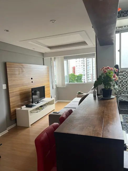 Apartamento com 2 quartos à venda, 55m2 em Portão, Curitiba - PR - imagem 4 Foto 4 de Apartamento com 2 quartos à venda, 55m2 em Portão, Curitiba - PR