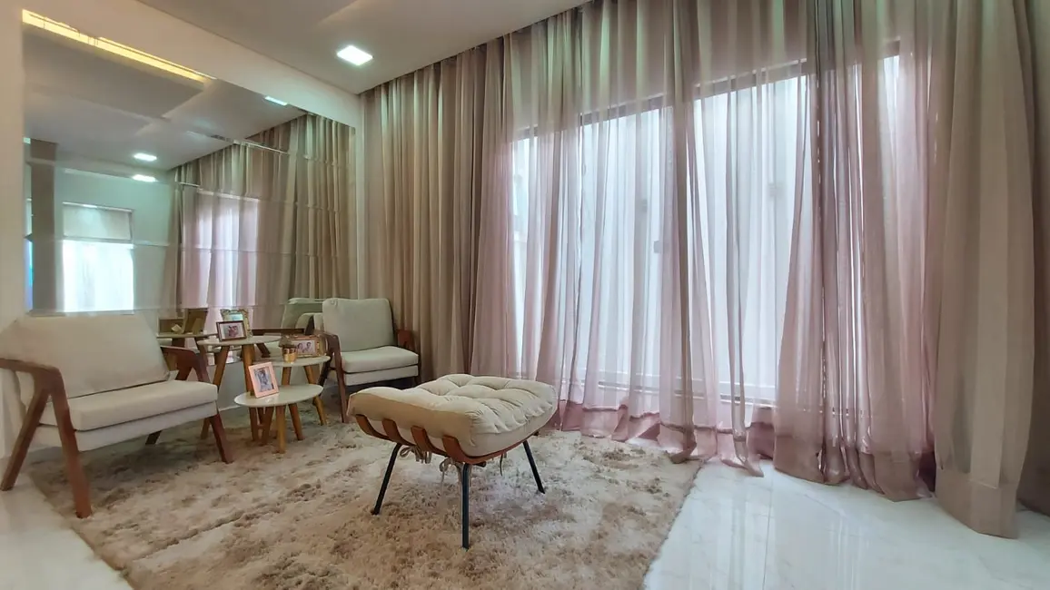 Foto 7 de Casa com 3 quartos à venda, 220m2 em Capão Raso, Curitiba - PR