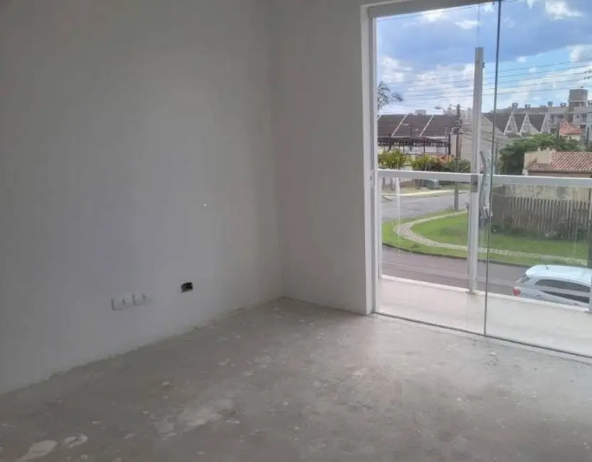 Casa com 3 quartos à venda, 115m2 em Fanny, Curitiba - PR - imagem 8 Foto 8 de Casa com 3 quartos à venda, 115m2 em Fanny, Curitiba - PR