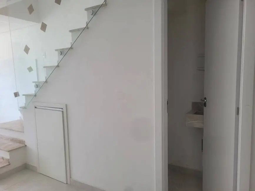 Casa com 3 quartos à venda, 115m2 em Fanny, Curitiba - PR - imagem 5 Foto 5 de Casa com 3 quartos à venda, 115m2 em Fanny, Curitiba - PR