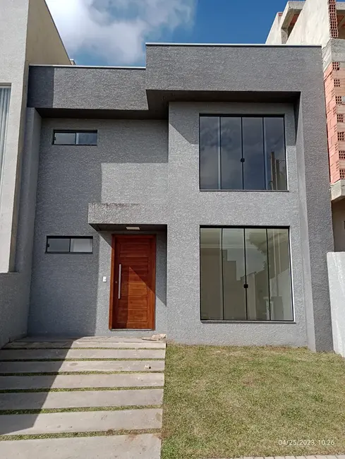 Foto 1 de Casa com 3 quartos à venda, 110m2 em Pinheirinho, Curitiba - PR