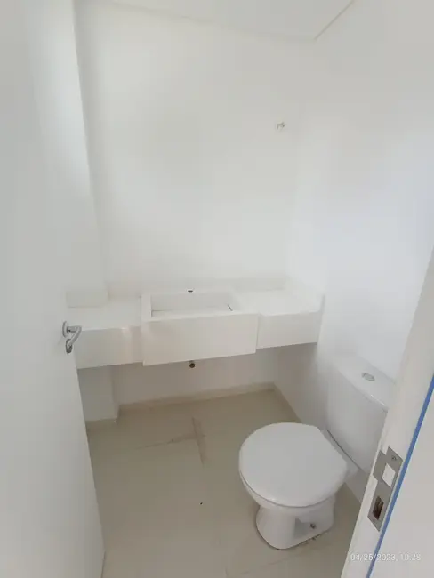 Foto 3 de Casa com 3 quartos à venda, 110m2 em Pinheirinho, Curitiba - PR