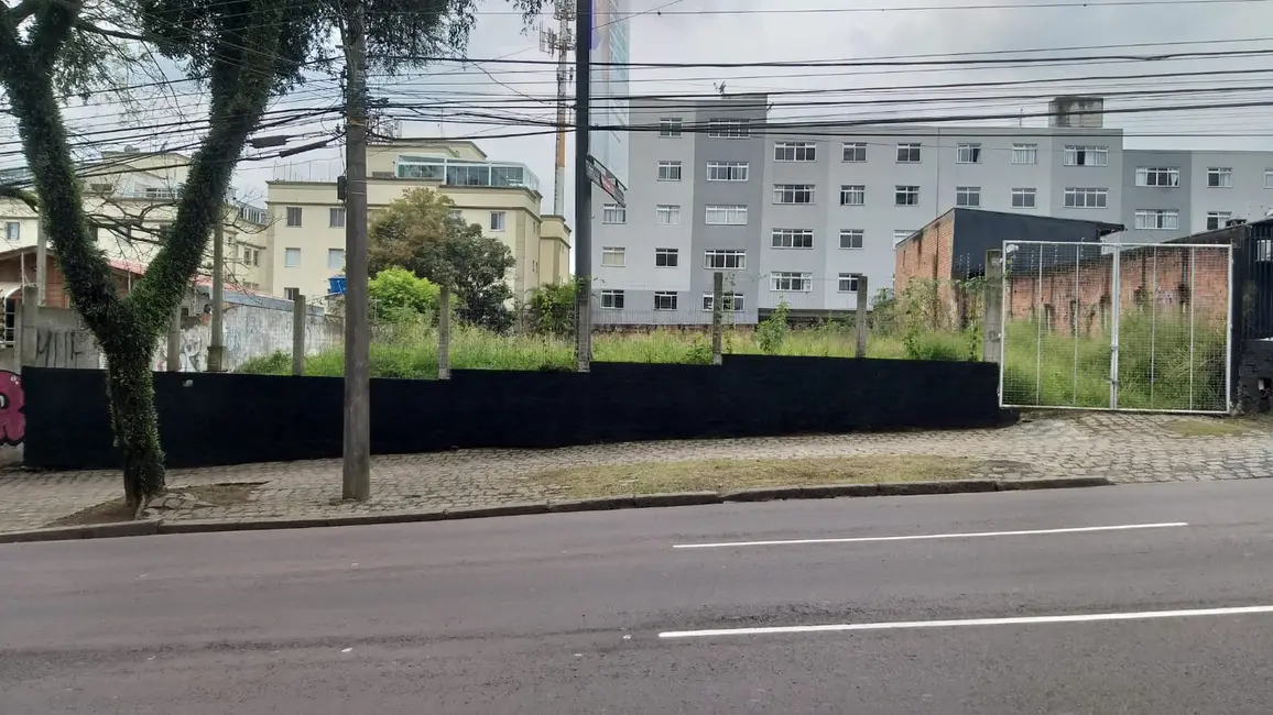 Foto 1 de Terreno / Lote à venda em Portão, Curitiba - PR