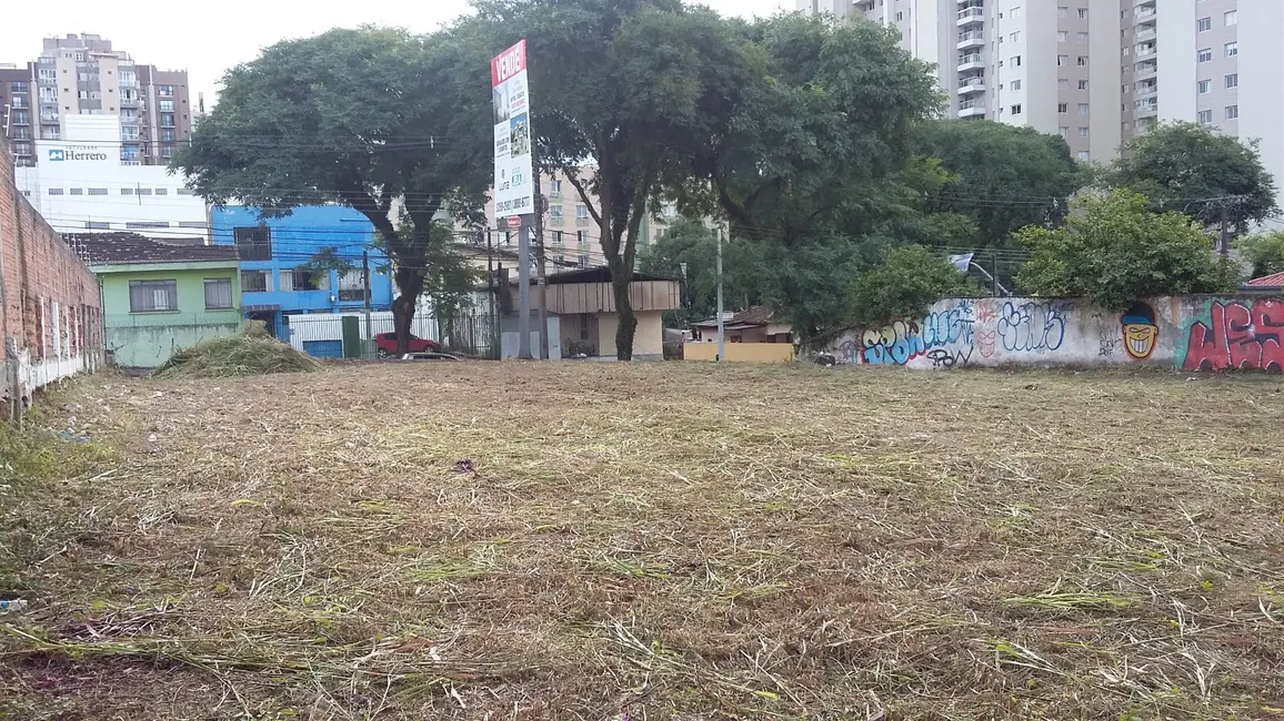 Foto 14 de Terreno / Lote à venda em Portão, Curitiba - PR