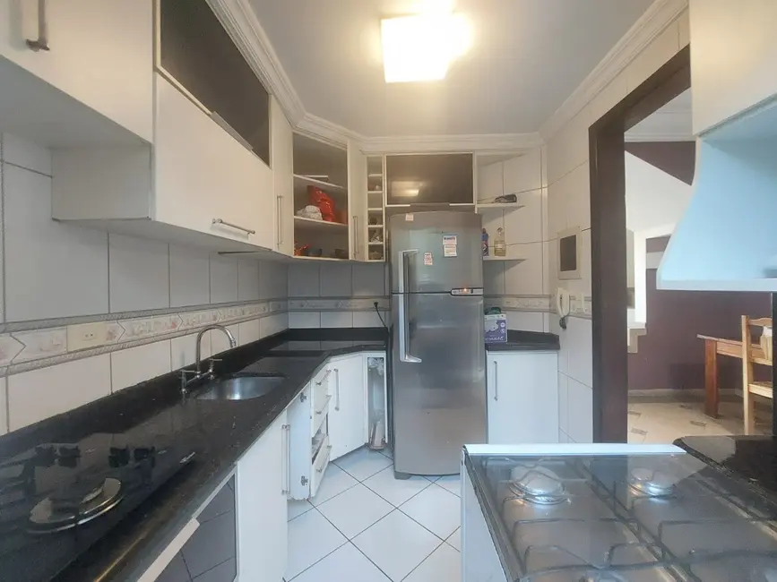 Foto 6 de Casa com 3 quartos à venda, 130m2 em Capão Raso, Curitiba - PR