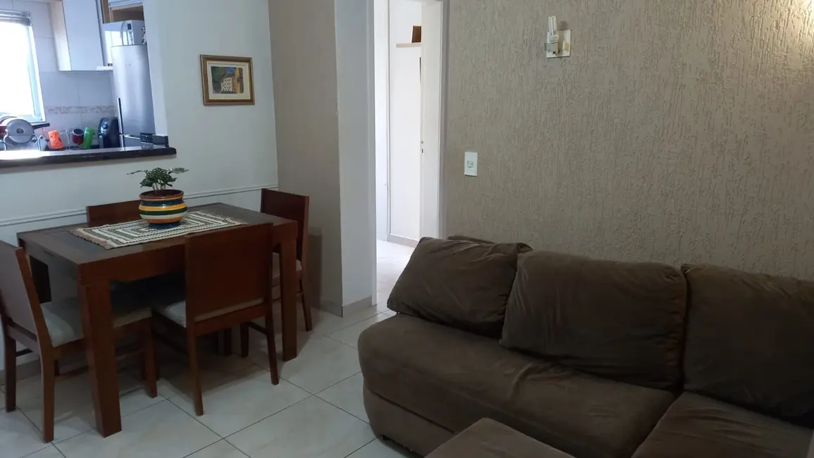 Foto 3 de Apartamento com 3 quartos à venda, 63m2 em Novo Mundo, Curitiba - PR