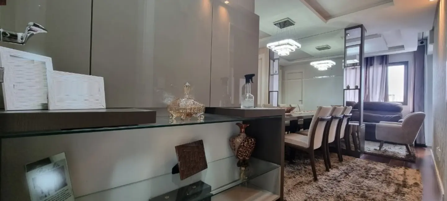 Foto 5 de Apartamento com 3 quartos à venda, 78m2 em Capão Raso, Curitiba - PR