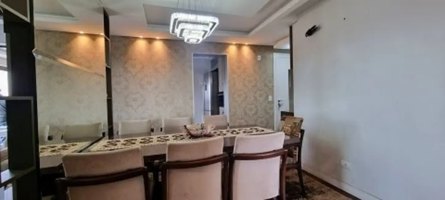 Foto 2 de Apartamento com 3 quartos à venda, 78m2 em Capão Raso, Curitiba - PR