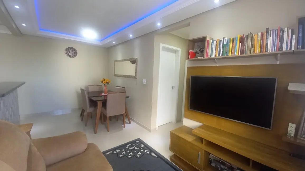 Apartamento com 2 quartos à venda, 54m2 em Pinheirinho, Curitiba - PR - imagem 8 Foto 8 de Apartamento com 2 quartos à venda, 54m2 em Pinheirinho, Curitiba - PR