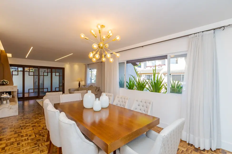 Casa com 3 quartos à venda, 400m2 em Santa Felicidade, Curitiba - PR - imagem 5 Foto 5 de Casa com 3 quartos à venda, 400m2 em Santa Felicidade, Curitiba - PR