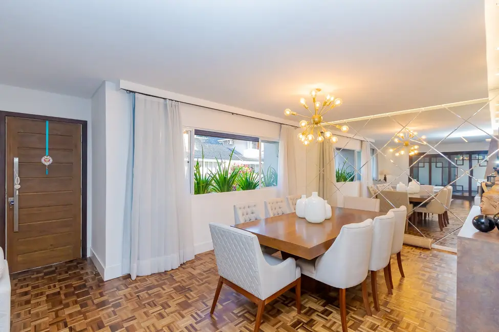 Casa com 3 quartos à venda, 400m2 em Santa Felicidade, Curitiba - PR - imagem 1 Foto 1 de Casa com 3 quartos à venda, 400m2 em Santa Felicidade, Curitiba - PR