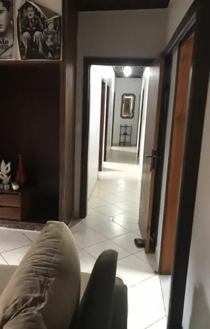 Foto 7 de Casa com 4 quartos à venda, 700m2 em Hauer, Curitiba - PR