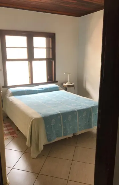 Foto 8 de Casa com 4 quartos à venda, 700m2 em Hauer, Curitiba - PR