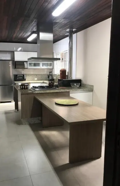Foto 6 de Casa com 4 quartos à venda, 700m2 em Hauer, Curitiba - PR