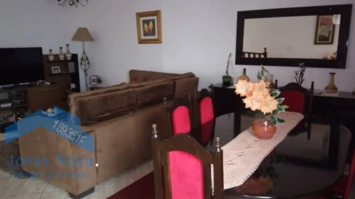 Casa com 3 quartos à venda, 230m2 em Vila Porto, Barueri - SP - imagem 7 Foto 7 de Casa com 3 quartos à venda, 230m2 em Vila Porto, Barueri - SP