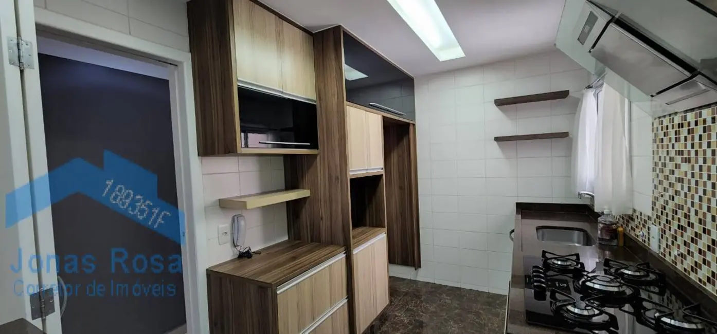 Apartamento com 3 quartos à venda, 85m2 em Jardim Tupanci, Barueri - SP - imagem 3 Foto 3 de Apartamento com 3 quartos à venda, 85m2 em Jardim Tupanci, Barueri - SP