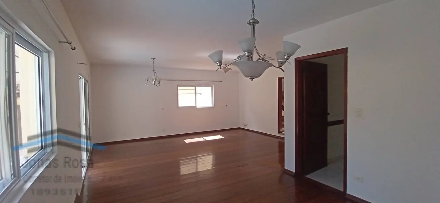 Foto 3 de Casa de Condomínio com 4 quartos para alugar, 280m2 em Alphaville, Santana De Parnaiba - SP